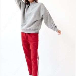 Aritzia TNA Mock Neck Sweatshirt